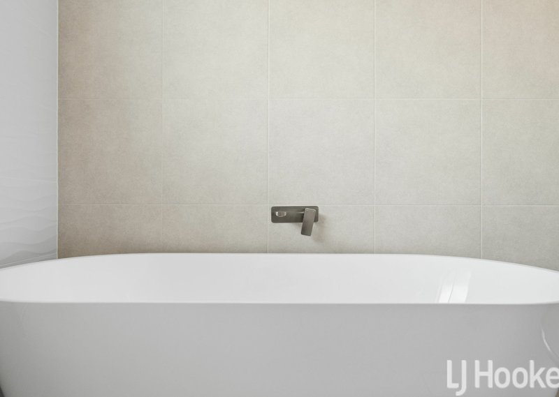 Photo - 245 Lawrence Drive, Kelso NSW 2795 - Image 14