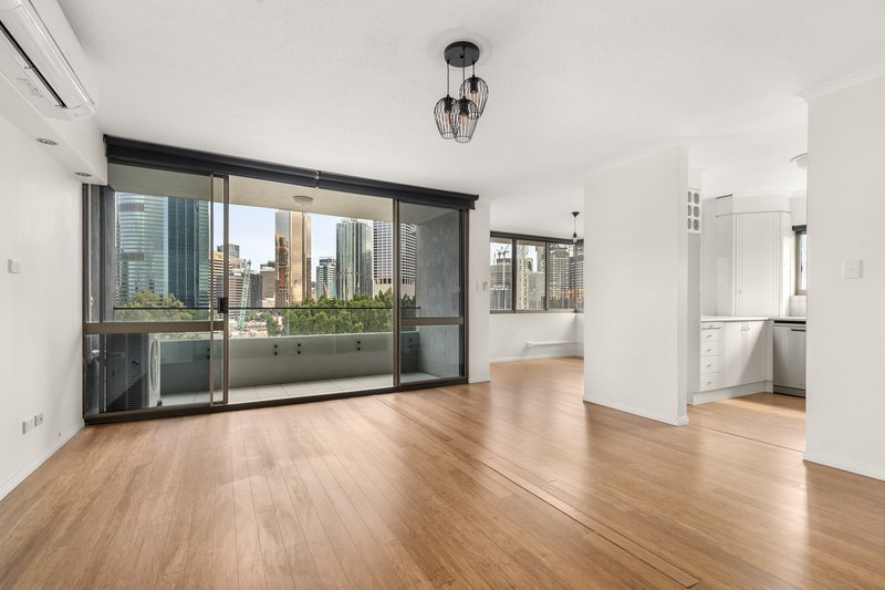 Photo - 245 Main Street, Kangaroo Point QLD 4169 - Image 1