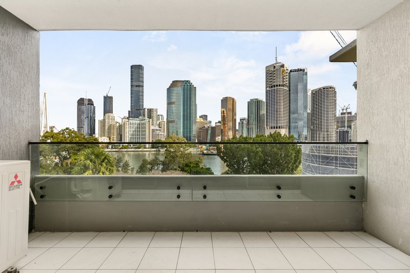 Photo - 245 Main Street, Kangaroo Point QLD 4169 - Image 5