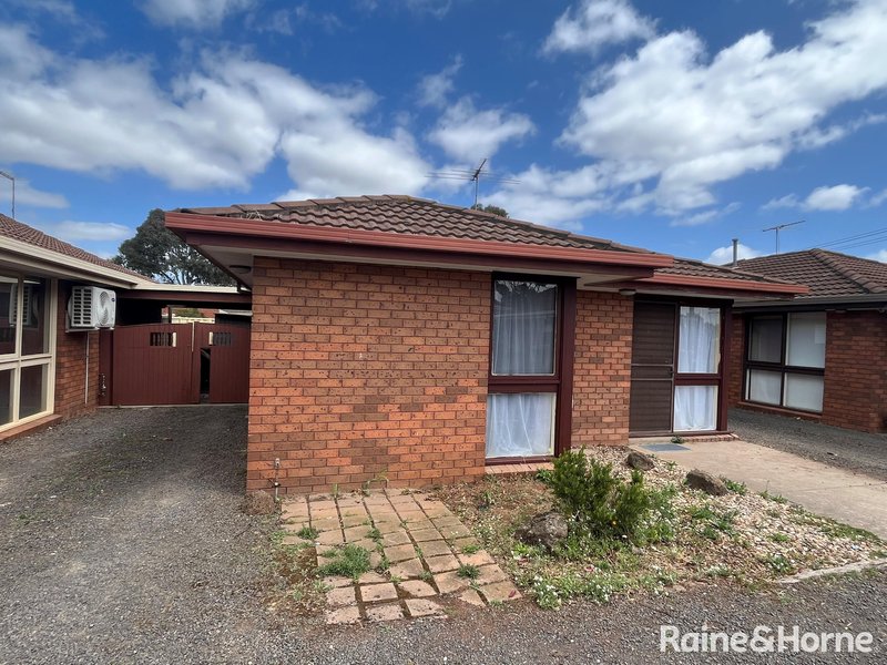 2/45 Staughton Street, Melton South VIC 3338