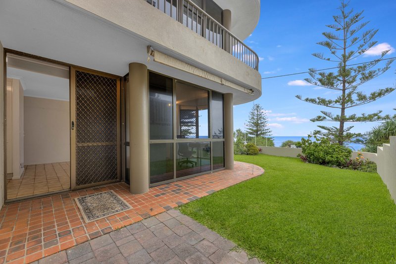 Photo - 2/45 Victoria Terrace, Kings Beach QLD 4551 - Image 11