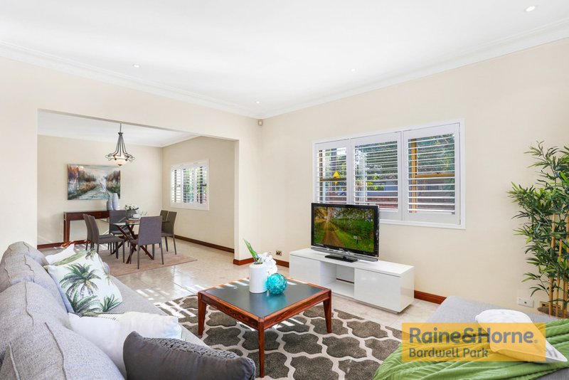 Photo - 245 William Street, Kingsgrove NSW 2208 - Image 2