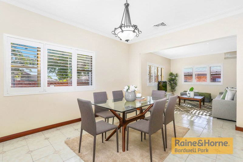 Photo - 245 William Street, Kingsgrove NSW 2208 - Image 3