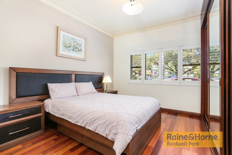 Photo - 245 William Street, Kingsgrove NSW 2208 - Image 4