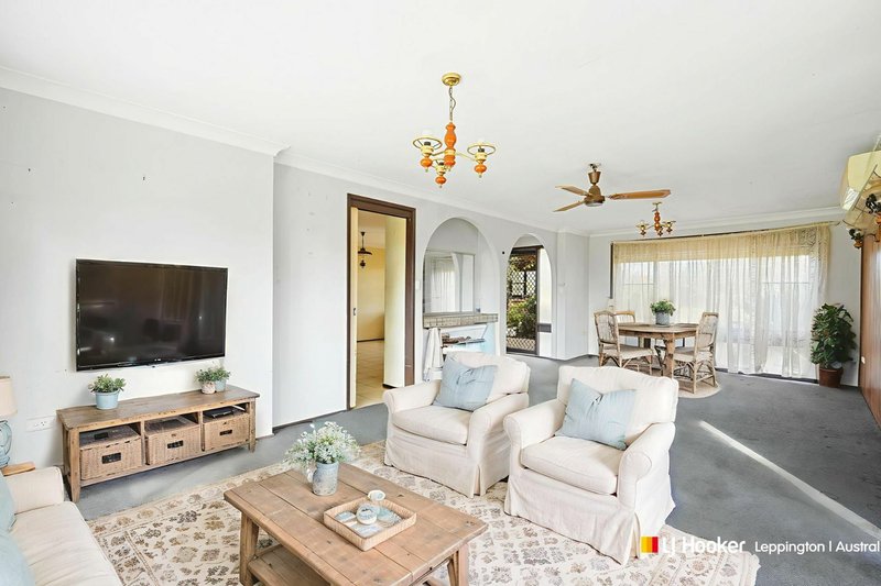 Photo - 2450 Silverdale Road, Wallacia NSW 2745 - Image 2
