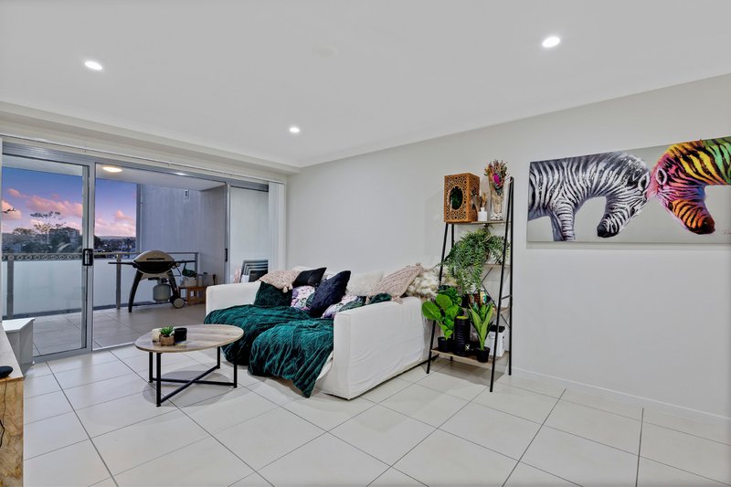 Photo - 24/57 Kingsford Smith Parade, Maroochydore QLD 4558 - Image 4