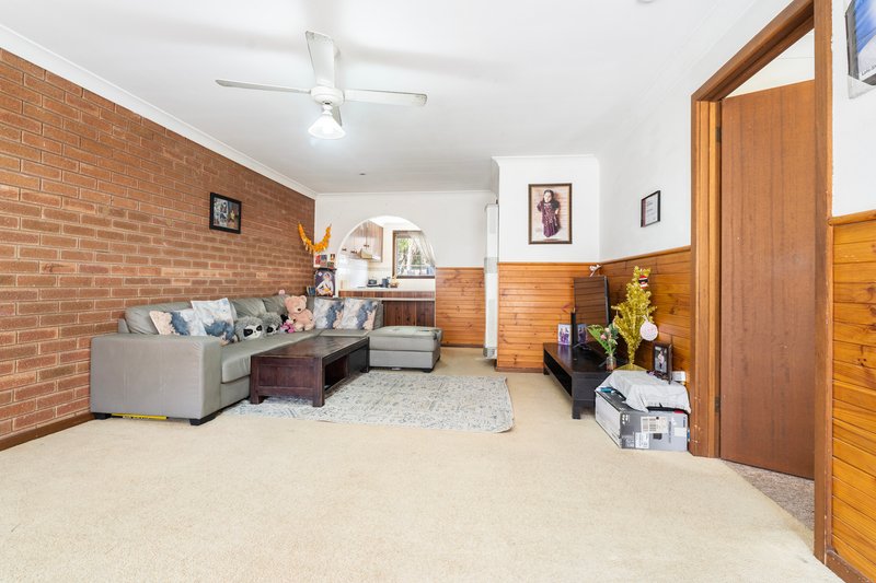 Photo - 2/458 Kemp Street, Lavington NSW 2641 - Image 6