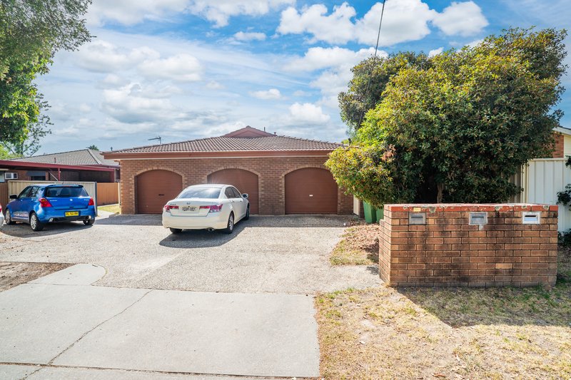 Photo - 2/458 Kemp Street, Lavington NSW 2641 - Image 10