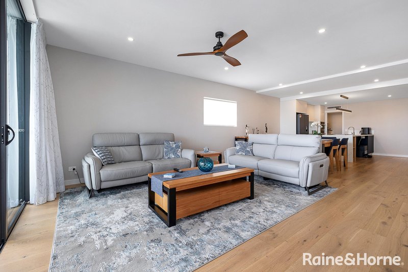 Photo - 24/6-12 Auster Street, Redland Bay QLD 4165 - Image 2