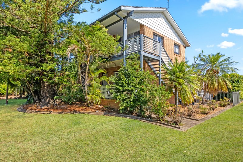 Photo - 2/46-48 Natuna Avenue, Budgewoi NSW 2262 - Image 1