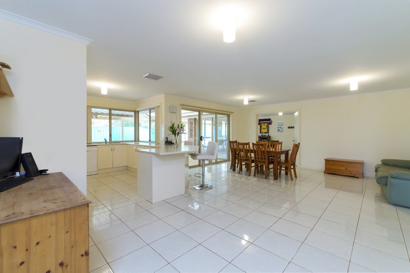 Photo - 246 Barossa Valley Way, Gawler East SA 5118 - Image 7