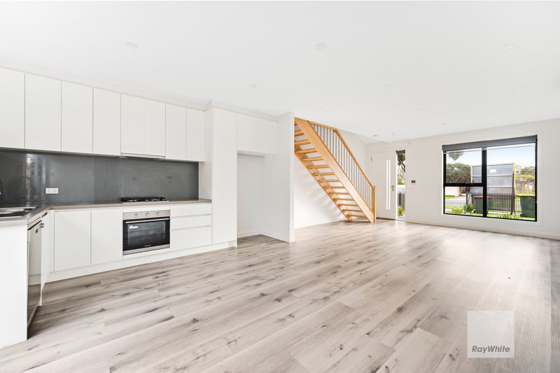 Photo - 2/46 Broadmeadows Road, Tullamarine VIC 3043 - Image 11
