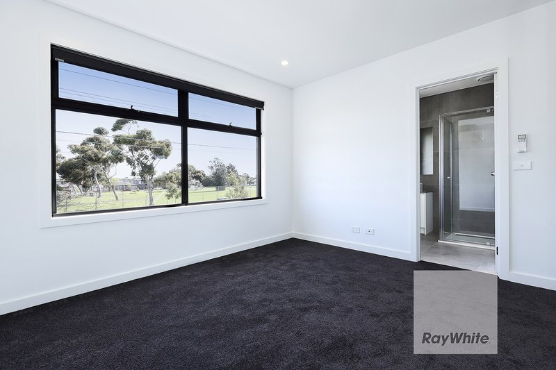 Photo - 2/46 Broadmeadows Road, Tullamarine VIC 3043 - Image 6