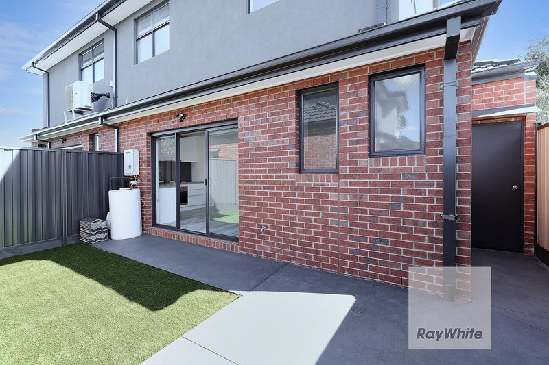 Photo - 2/46 Broadmeadows Road, Tullamarine VIC 3043 - Image 8