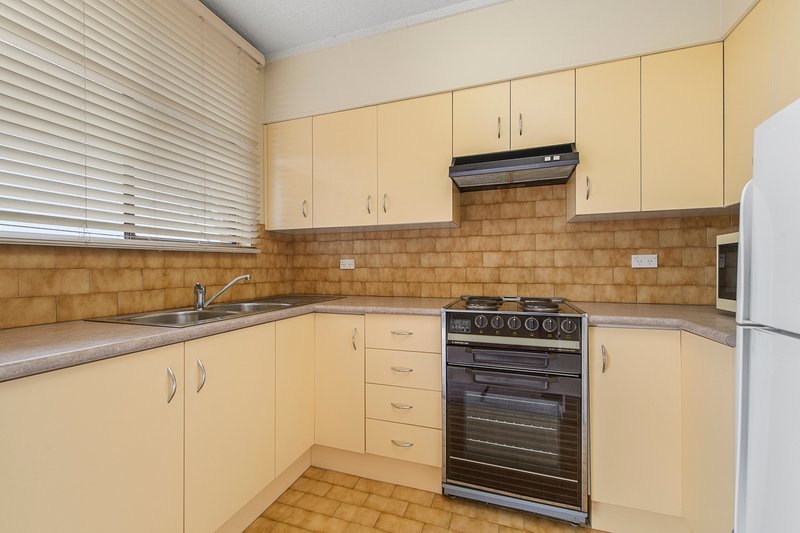 Photo - 2/46 Burrawan Street, Port Macquarie NSW 2444 - Image 6