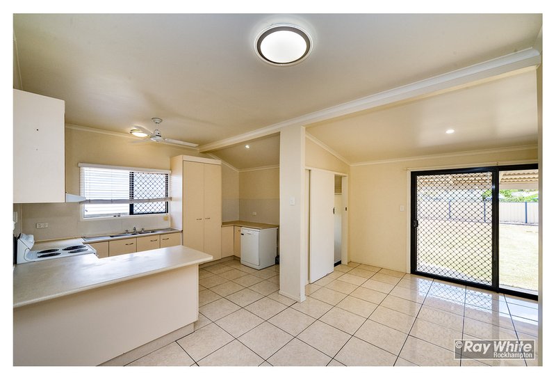 Photo - 246 Clanfield Street, Berserker QLD 4701 - Image 2