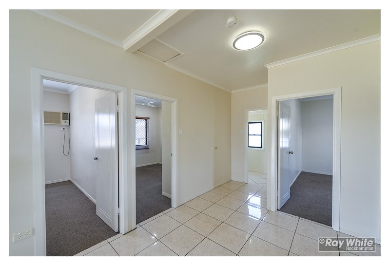 Photo - 246 Clanfield Street, Berserker QLD 4701 - Image 6