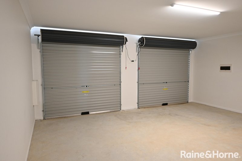 Photo - 2/46 Claussen Street, Browns Plains QLD 4118 - Image 15