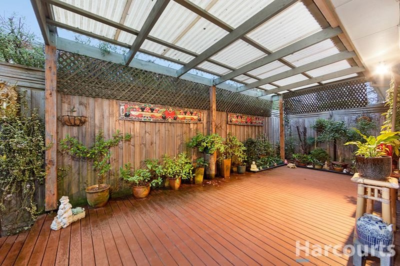 Photo - 2/46 Fairhills Parade, Glen Waverley VIC 3150 - Image 7