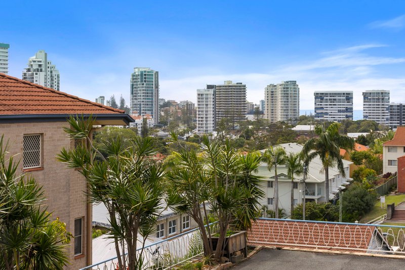 Photo - 2/46 Garrick Street, Coolangatta QLD 4225 - Image 9