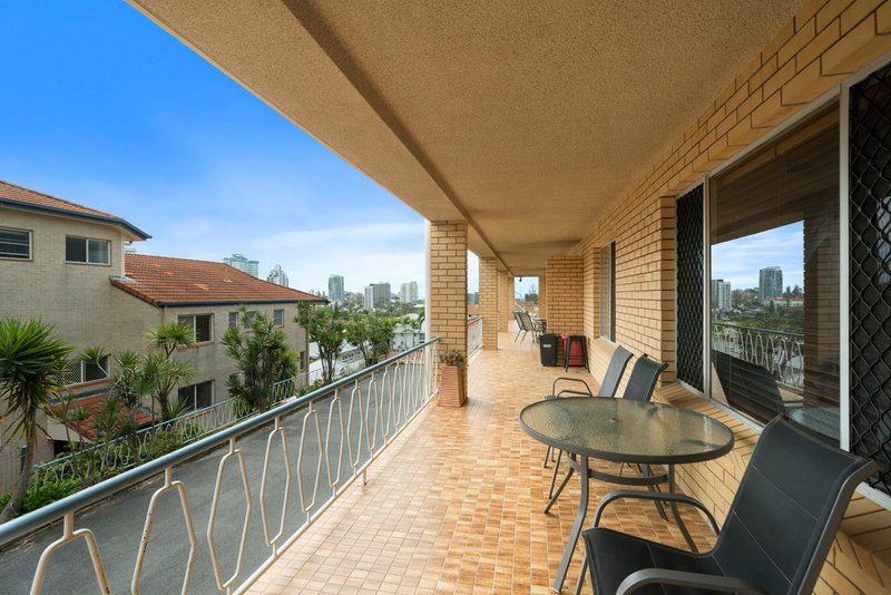 Photo - 2/46 Garrick Street, Coolangatta QLD 4225 - Image 10