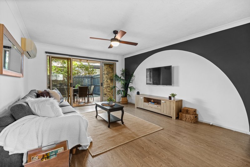 Photo - 2/46 Rode Road, Wavell Heights QLD 4012 - Image 3