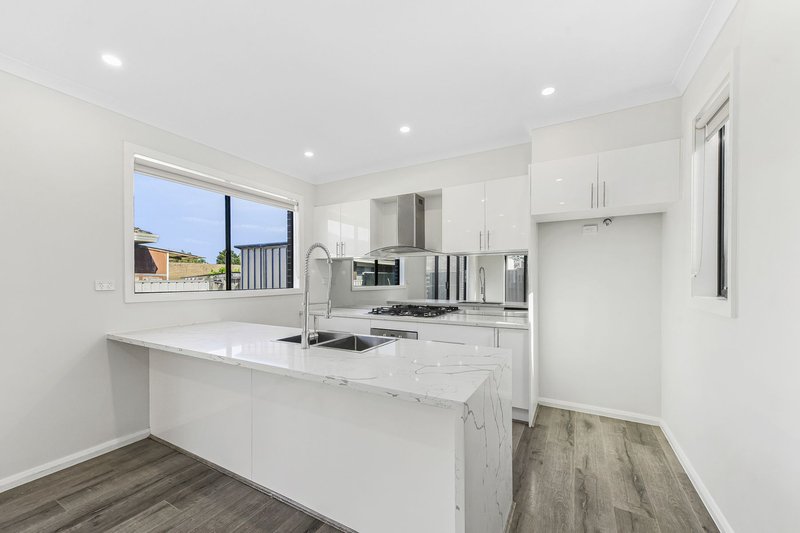 Photo - 2/46 Scotsburn Avenue, Clayton VIC 3168 - Image 7