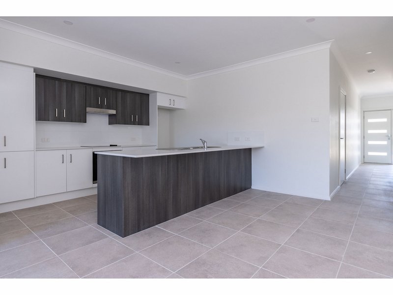 Photo - 2/46 Shores Crescent, Diamond Beach NSW 2430 - Image 1