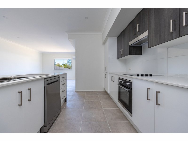 Photo - 2/46 Shores Crescent, Diamond Beach NSW 2430 - Image 3