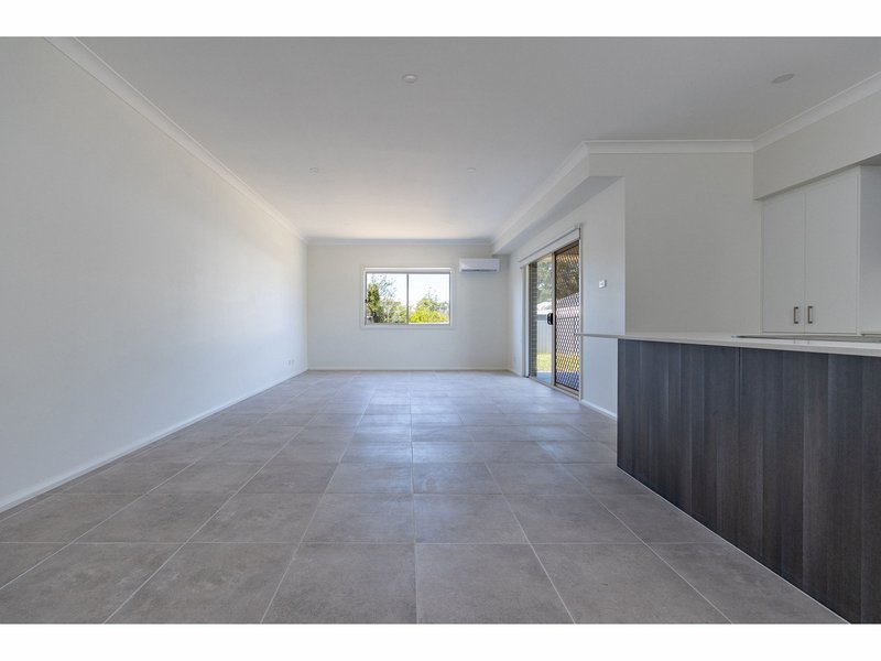Photo - 2/46 Shores Crescent, Diamond Beach NSW 2430 - Image 4