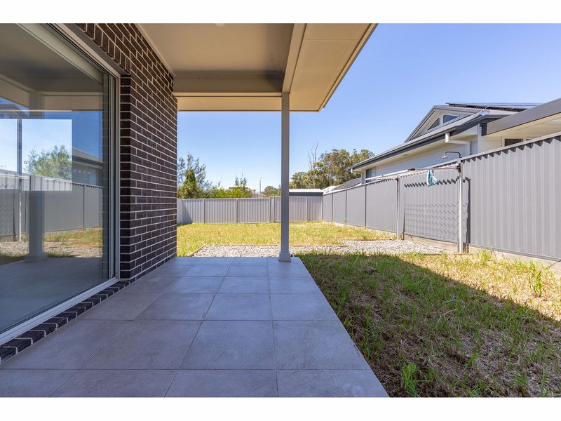 Photo - 2/46 Shores Crescent, Diamond Beach NSW 2430 - Image 14
