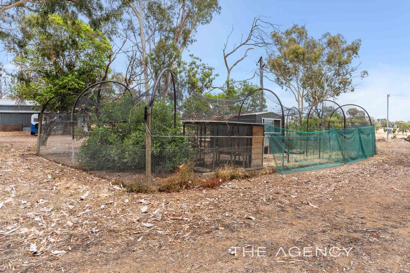 Photo - 2465 Bailup Road, Wooroloo WA 6558 - Image 33