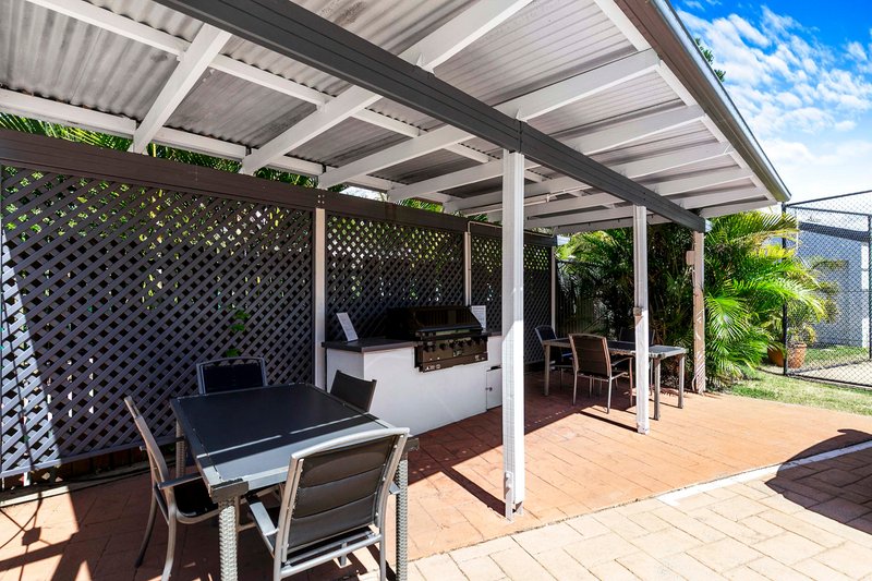 Photo - 2/465 Esplanade , Torquay QLD 4655 - Image 17