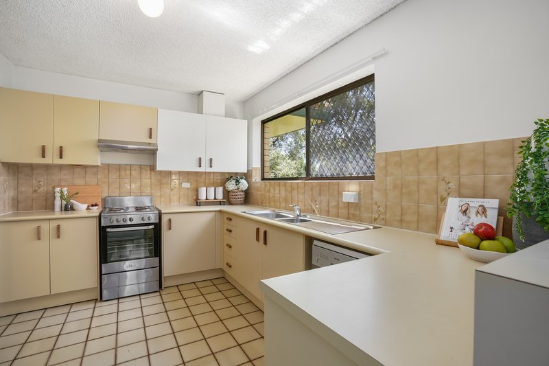 Photo - 2/467 Hamilton Road, Chermside QLD 4032 - Image 7