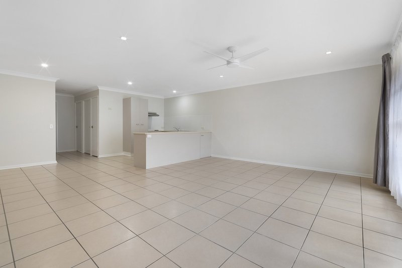 Photo - 24/69 Shailer Road, Shailer Park QLD 4128 - Image 4