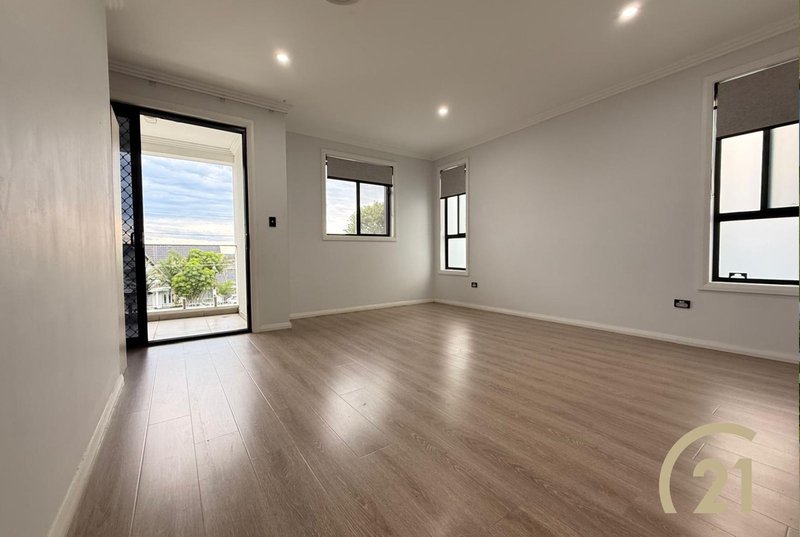 Photo - 246a Hamilton Road, Fairfield Heights NSW 2165 - Image 8