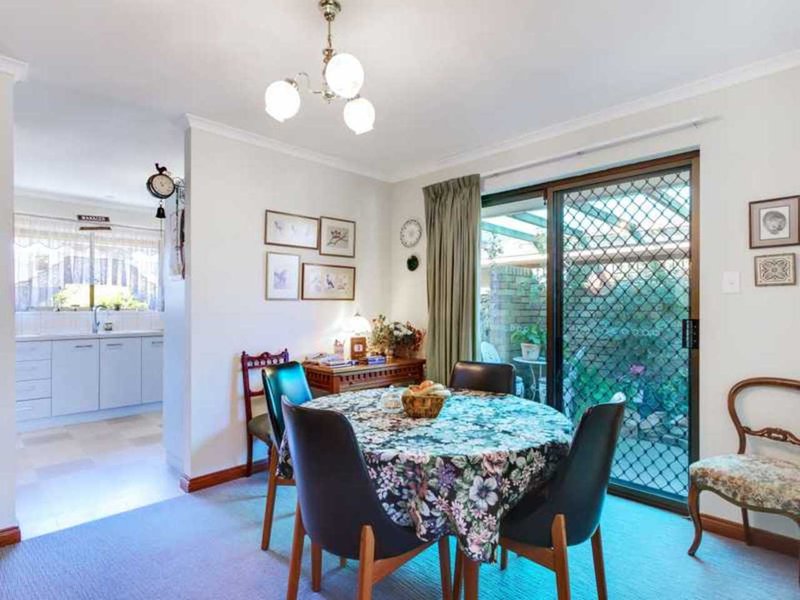 Photo - 2/47 Albion Tce , Campbelltown SA 5074 - Image 6