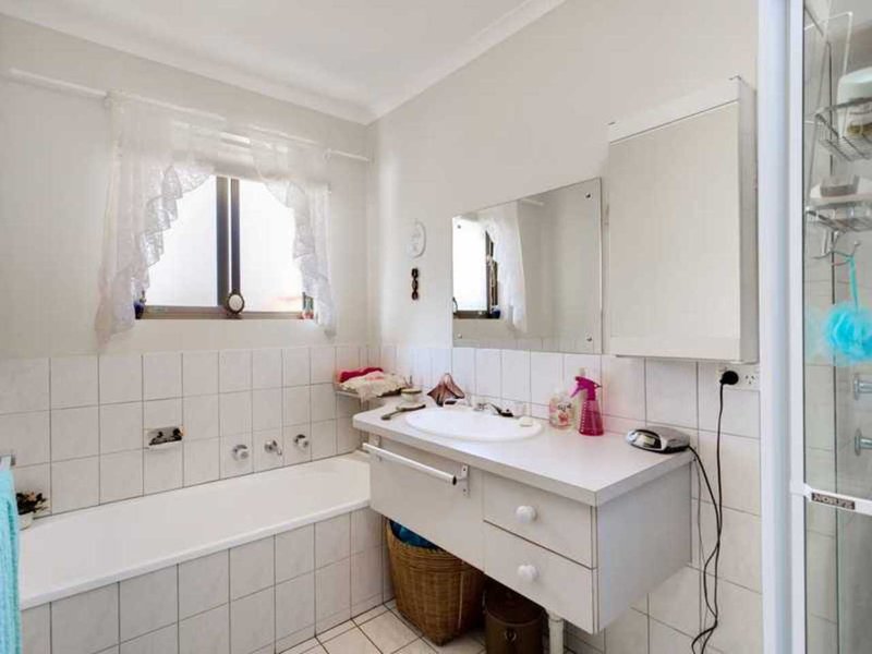 Photo - 2/47 Albion Tce , Campbelltown SA 5074 - Image 10