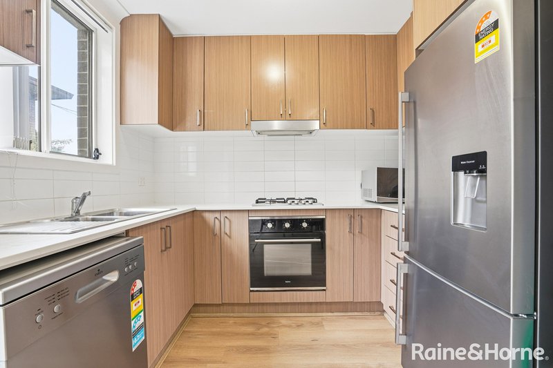 Photo - 2/47 Australia Street, St Marys NSW 2760 - Image 4