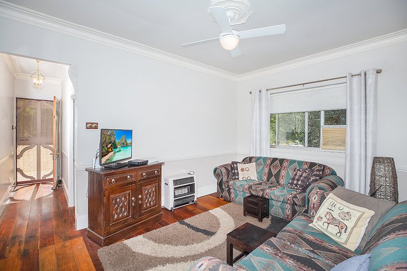 Photo - 247 Freemans Drive, Morisset NSW 2264 - Image 7