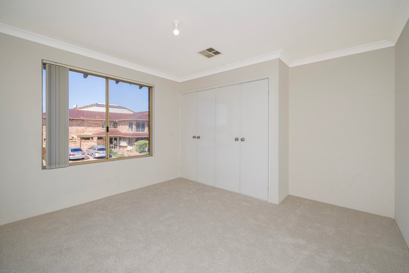 Photo - 24/7 Harman Road, Sorrento WA 6020 - Image 13