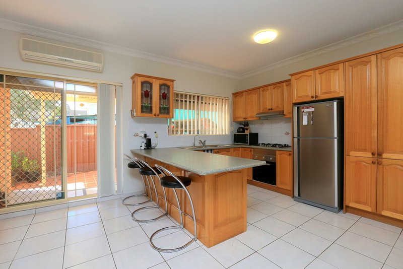 Photo - 2/47 Hunter Street, Condell Park NSW 2200 - Image 3