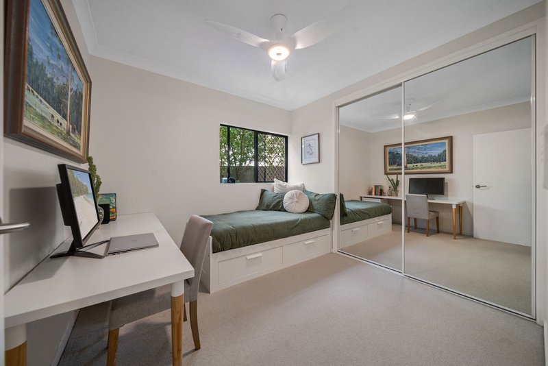 Photo - 2/47 Kent Street, Hamilton QLD 4007 - Image 11