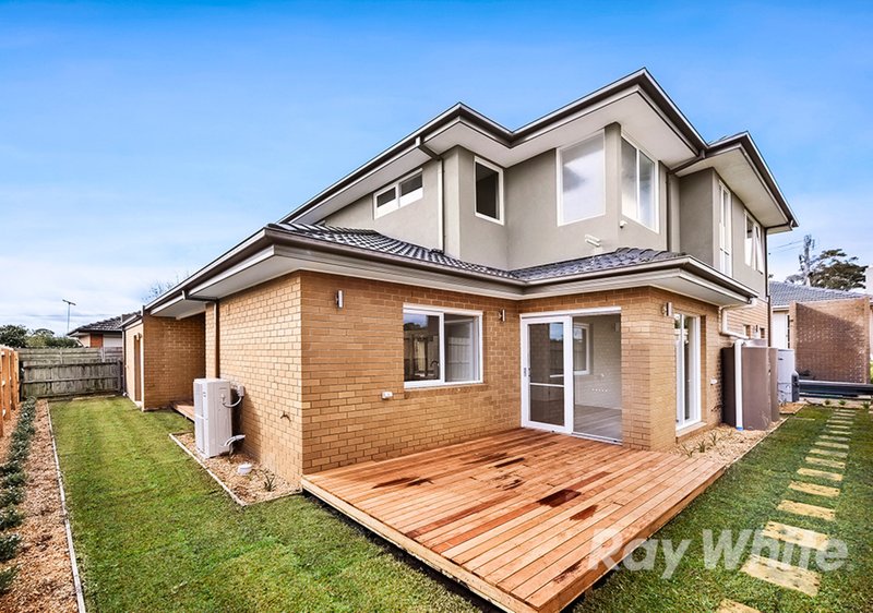 Photo - 2/47 Mayfield Drive, Mount Waverley VIC 3149 - Image 10