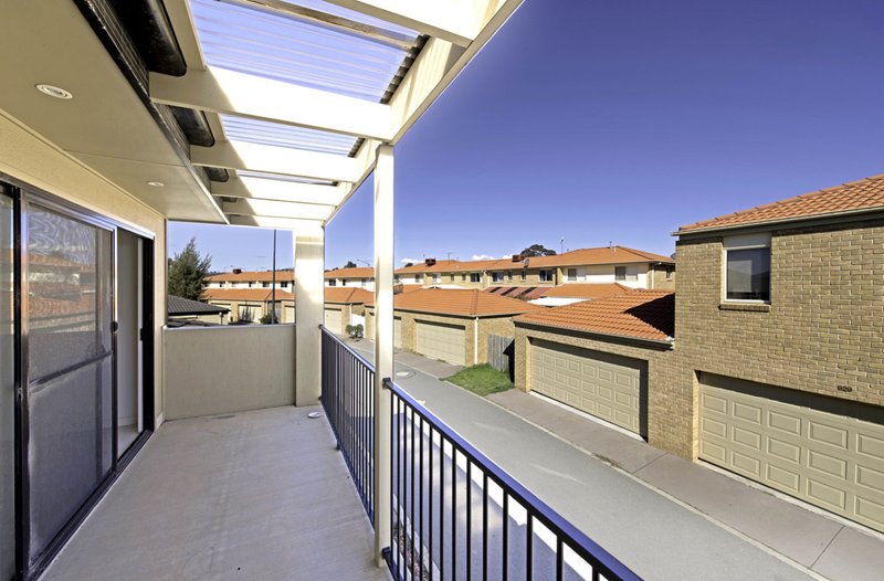 Photo - 2/47 Newbold Lane, Gungahlin ACT 2912 - Image 7