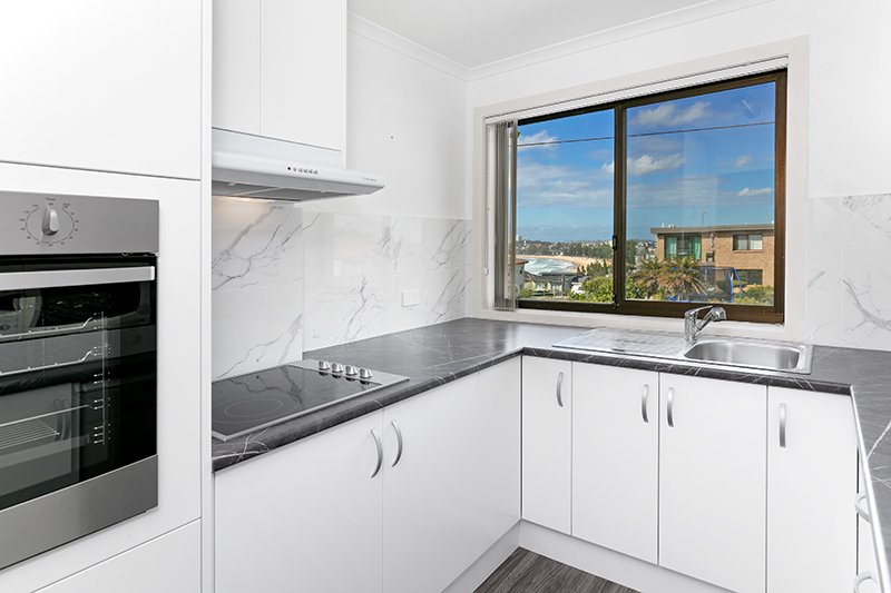 Photo - 2/47 Pavilion Street, Queenscliff NSW 2096 - Image 2