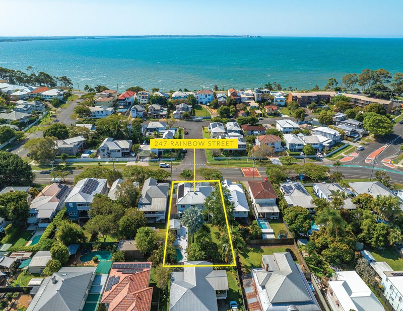 247 Rainbow Street, Shorncliffe QLD 4017