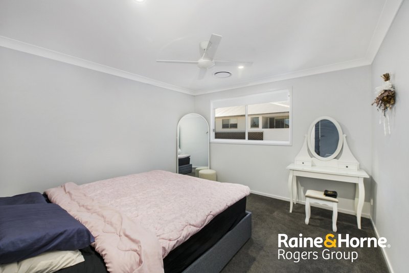 Photo - 24/7 Stratford Avenue, Charmhaven NSW 2263 - Image 6