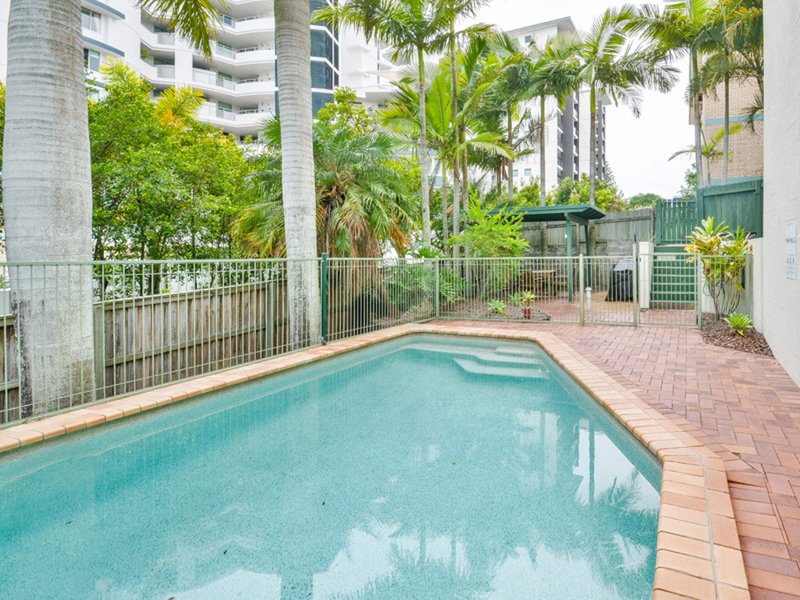 Photo - 2/47 Verney Street, Kings Beach QLD 4551 - Image 11