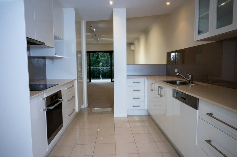 Photo - 24/70 Norman Crescent, Norman Park QLD 4170 - Image 4